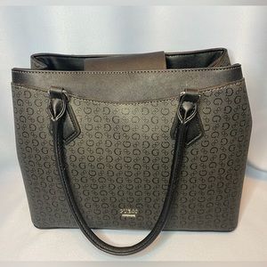 Guess logo pattern bag purse. 2019 Black NWOT